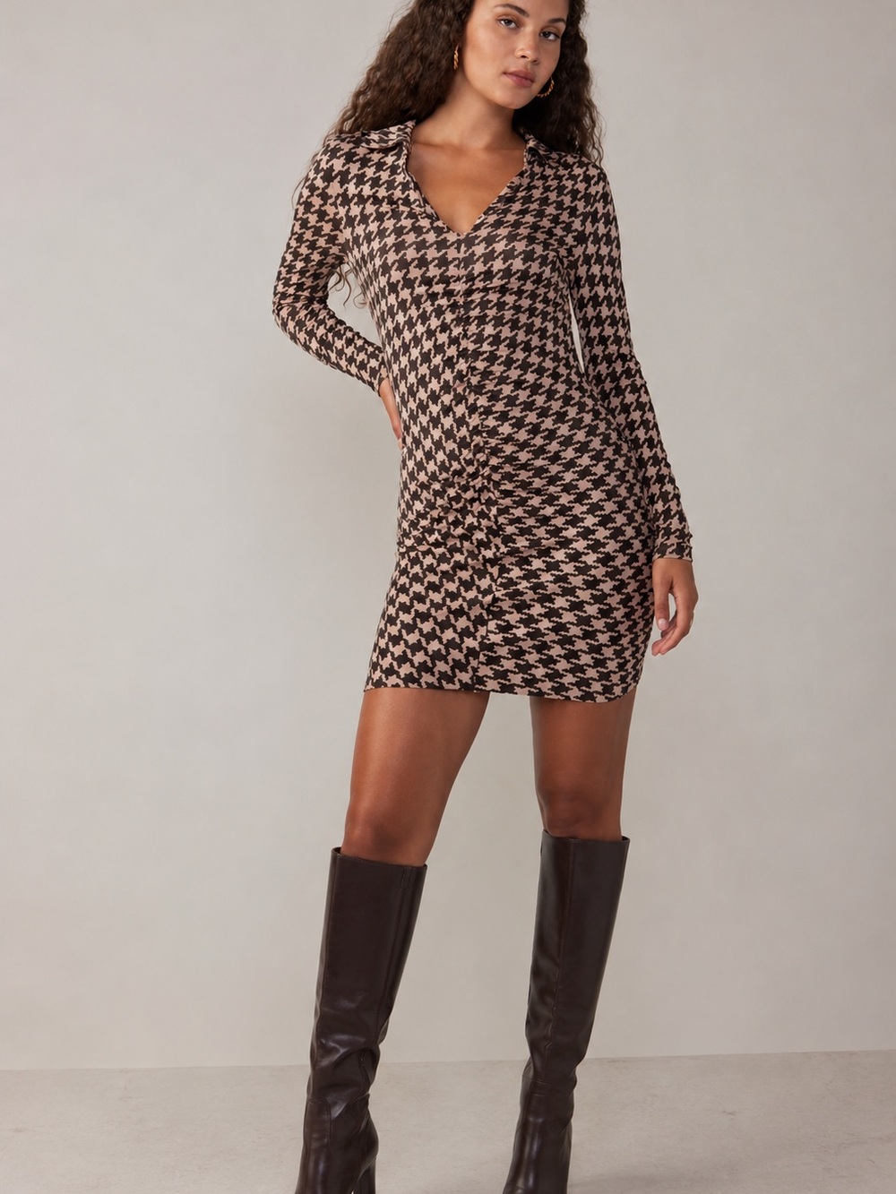 SANCTUARY Stretch Mini Dress in Java Houndstooth